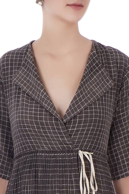 Urvashi Kaur Black Organic Handwoven Cotton Floral Motifs Notched Lapel Chequered Dress at Aza Fashions Urvashi Kaur_Black Organic Handwoven Cotton Floral Motifs Notched Lapel Chequered Dress _at_Aza_Fashions