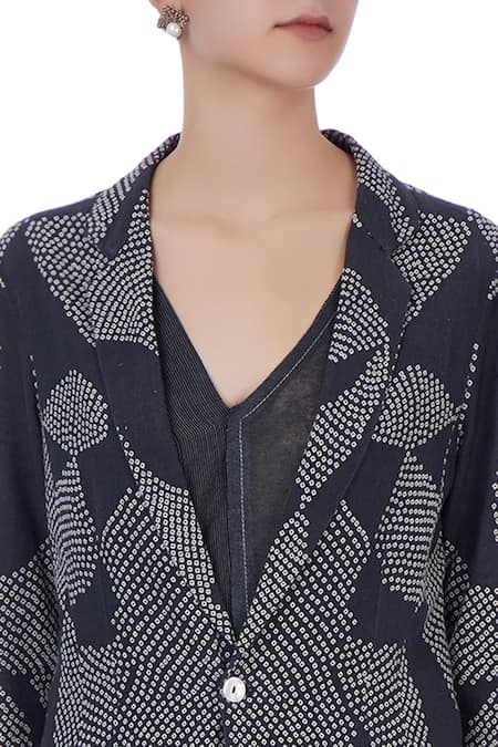 Urvashi Kaur_Grey Shibori Tie-dye Notched Collar Handwoven Cotton Jacket And Skirt Set _at_Aza_Fashions