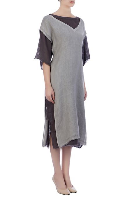 Urvashi Kaur_Grey Linen Boat Neck Oversized Tunic _Online_at_Aza_Fashions