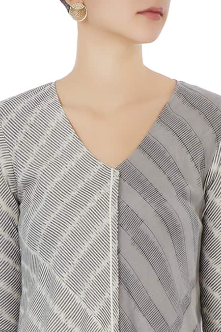 Urvashi Kaur Grey Organic Handwoven Cotton Stripes Dress at Aza Fashions Urvashi Kaur_Grey Organic Handwoven Cotton Stripes Dress _at_Aza_Fashions