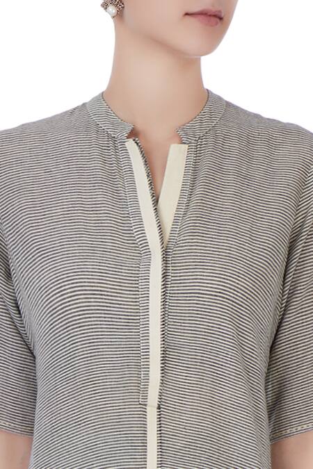 Urvashi Kaur_Grey And White Stripe Cotton Kurta & Pants _at_Aza_Fashions