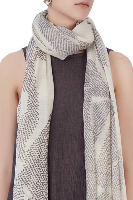 Urvashi Kaur_Beige Shibori Tie Dye Scarf _Online_at_Aza_Fashions