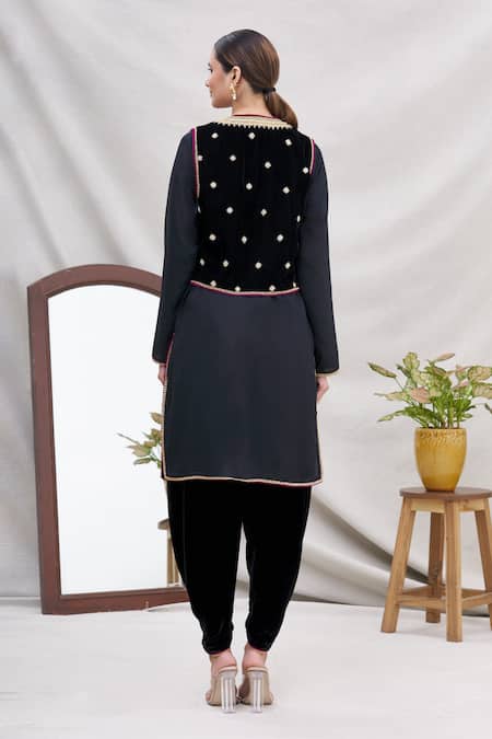 Ekta Singh Velvet Jacket & Dhoti Pant Set 