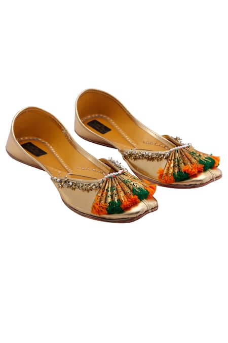 Buy_5elements_Gold Leather Embroidered Juttis _Online_at_Aza_Fashions