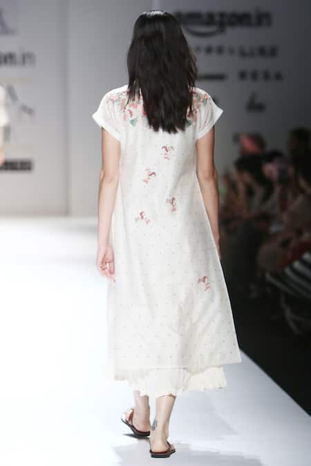 Prama By Pratima Pandey Chanderi Embroidered Woven Kurta 