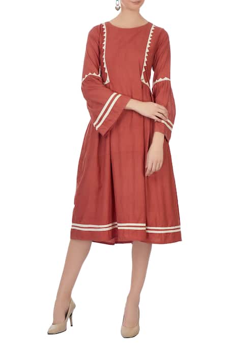 Chambray & Co. Coral Round Applique Linen Dress For Women