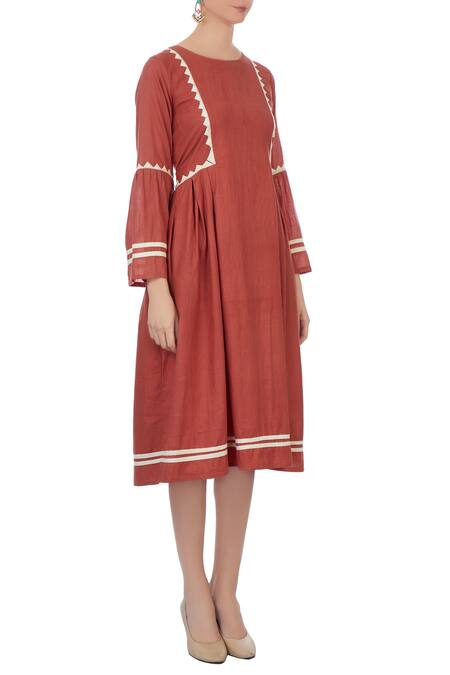 Chambray & CO. Coral Round Applique Linen Dress Online at Aza Fashions Chambray & CO._Coral Round Applique Linen Dress_Online_at_Aza_Fashions