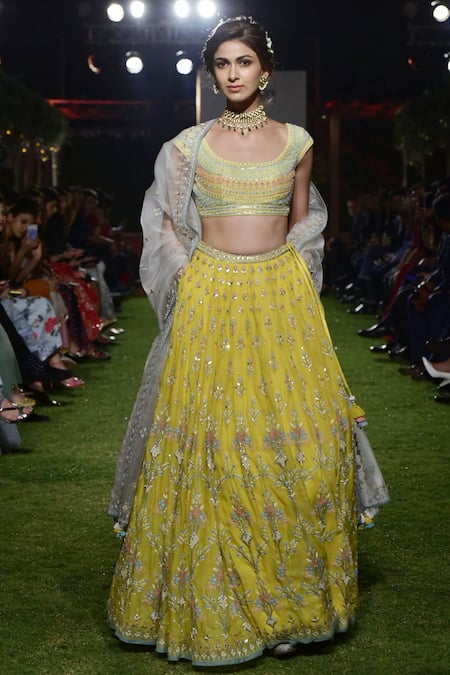 Anita dongre deals yellow lehenga