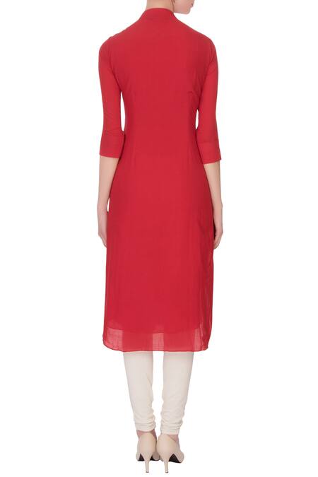 Shop Desert Shine By Sulochana Jangir Red Band Collar Embroidered Long Kurta at Aza Fashions Shop_Desert Shine By Sulochana Jangir_Red Band Collar Embroidered Long Kurta_at_Aza_Fashions