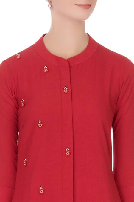 Desert Shine By Sulochana Jangir Red Band Collar Embroidered Long Kurta at Aza Fashions Desert Shine By Sulochana Jangir_Red Band Collar Embroidered Long Kurta_at_Aza_Fashions