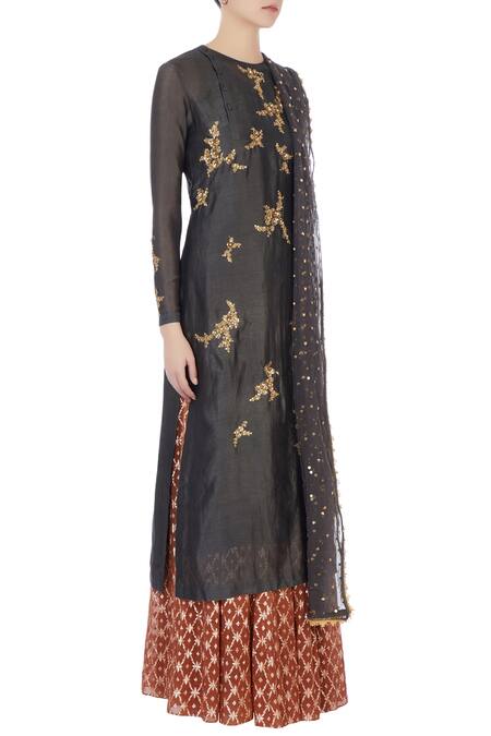 Joy Mitra Black Round Chanderi Kurta And Lehenga Set Online at Aza Fashions Joy Mitra_Black Round Chanderi Kurta And Lehenga Set _Online_at_Aza_Fashions