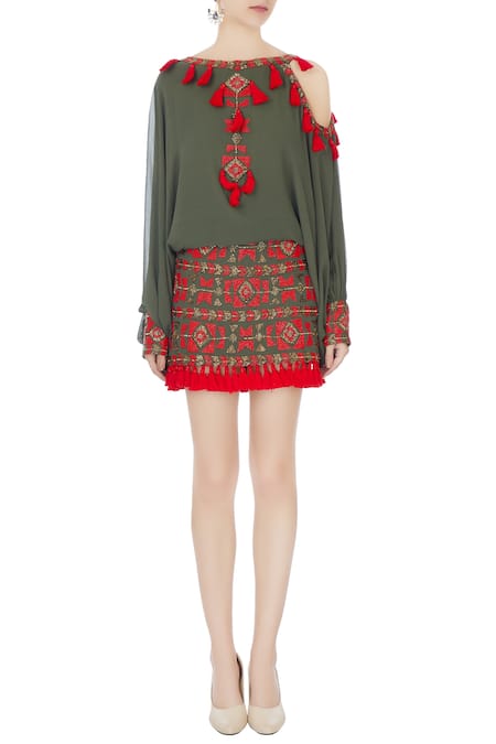 Shop Surily G Green Round Tassel Top Online at Aza Fashions Shop_Surily G_Green Round Tassel Top _Online_at_Aza_Fashions