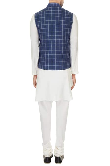 Narendra Kumar Chequered Bundi & Kurta Set 