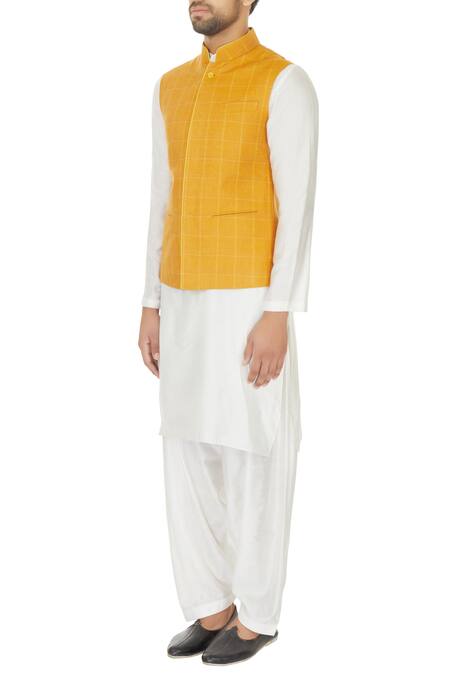 Buy_Narendra Kumar_White Linen Printed Checks Chequered Bundi And Kurta Set  _Online_at_Aza_Fashions