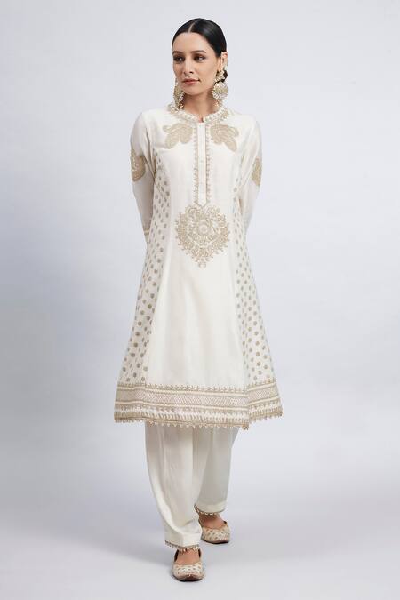 Buy Sheetal Batra White Kurta Chanderi Salwar - Bamber Satin Dupatta Naazira Set Online at Aza Fashions Buy_Sheetal Batra_White Kurta Chanderi Salwar - Bamber Satin Dupatta Naazira Set_Online_at_Aza_Fashions