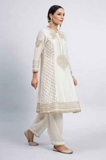 Sheetal Batra White Kurta Chanderi Salwar - Bamber Satin Dupatta Naazira Set Online at Aza Fashions Sheetal Batra_White Kurta Chanderi Salwar - Bamber Satin Dupatta Naazira Set_Online_at_Aza_Fashions