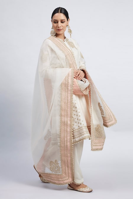 Sheetal Batra Naazira Chanderi Kurta Set 