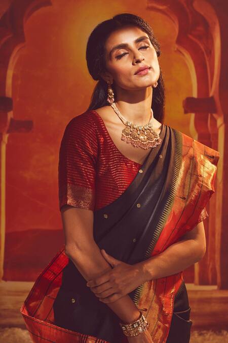 Buy_Paaprika_Black Pashmina Embroidery Round Neck Muniya Handwoven Paithani Silk Saree_Online_at_Aza_Fashions