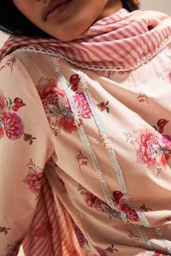 Buy_Sage Saga_Pink Chanderi, Lace, Linen Embroidery, Lace, Ruhi Floret Print Kurta Palazzo Set 