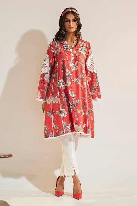 Sage Saga Fuchsia Chanderi, Lace, Linen Lace, Soha Garden Print Kalidar Kurta Palazzo Set at Aza Fashions Sage Saga_Fuchsia Chanderi, Lace, Linen Lace, Soha Garden Print Kalidar Kurta Palazzo Set _at_Aza_Fashions