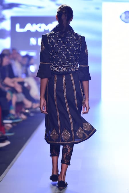 House Of Kotwara Chikankari Kurta Set 