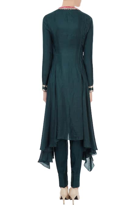 Priyanka Singh Silk Asymmetric Kurta Set 