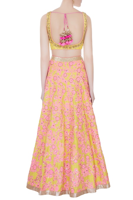 Shop_Avnni Kapur_Yellow Katan Silk Embroidered Thread Work Scoop Neck Lehenga Set _at_Aza_Fashions