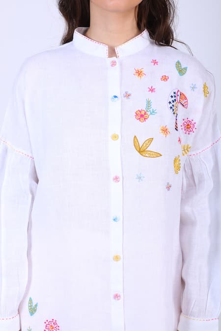 Buy_Linen Bloom_White 100% Linen Thread Work Mandarin Collar Puff Sleeve Tunic _Online_at_Aza_Fashions