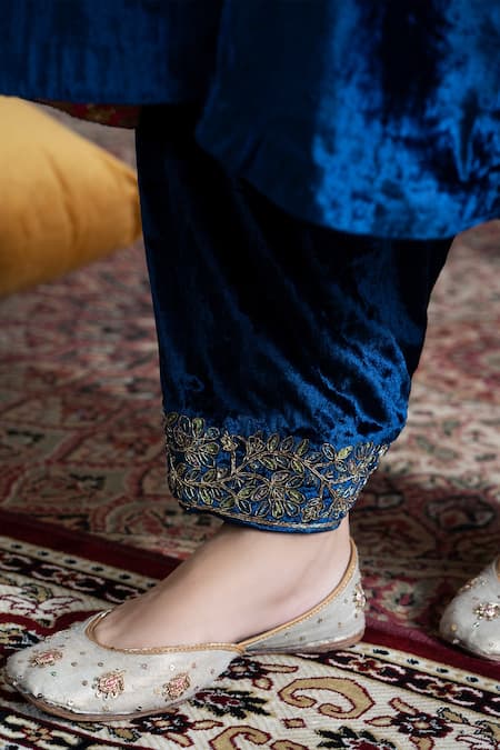 Weaver Story Blue Velvet, Cotton Zari, Embroidery V-neck Straight Kurta And Salwar Set at Aza Fashions Weaver Story_Blue Velvet, Cotton Zari, Embroidery V-neck Straight Kurta And Salwar Set _at_Aza_Fashions