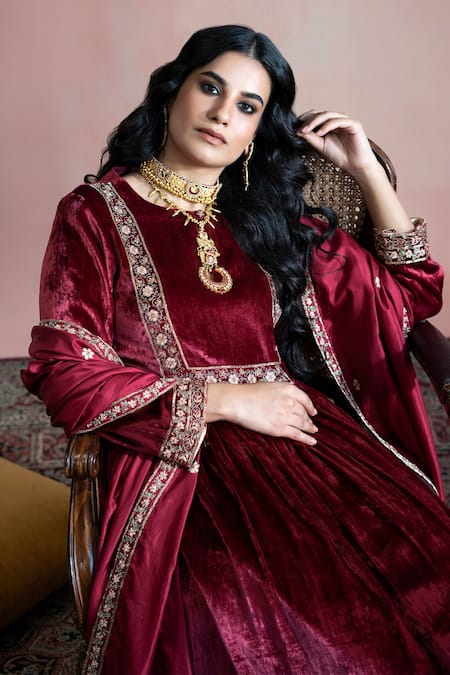 Weaver Story Maroon Velvet, Silk, Cotton Embroidery Round Neck Hand Kurta Set Online at Aza Fashions Weaver Story_Maroon Velvet, Silk, Cotton Embroidery Round Neck Hand Kurta Set _Online_at_Aza_Fashions