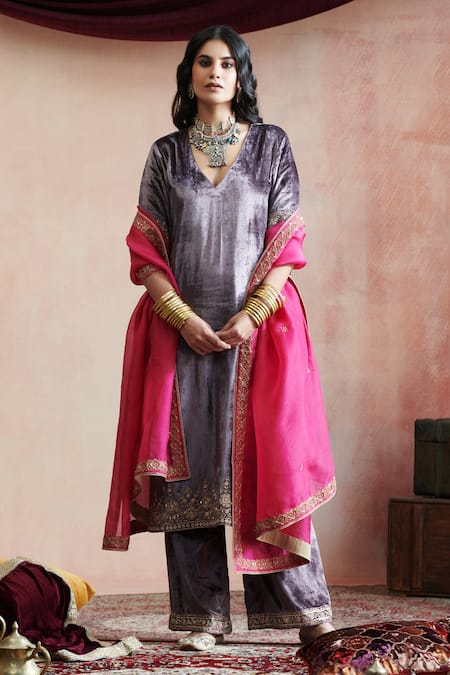 Shop Weaver Story Grey Velvet, Organza, Cotton Embroidery V-neck Kurta Set Online at Aza Fashions Shop_Weaver Story_Grey Velvet, Organza, Cotton Embroidery V-neck Kurta Set _Online_at_Aza_Fashions
