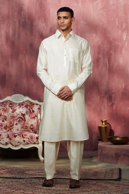Weaver Story Chiniya Handwoven Booti Kurta Set 
