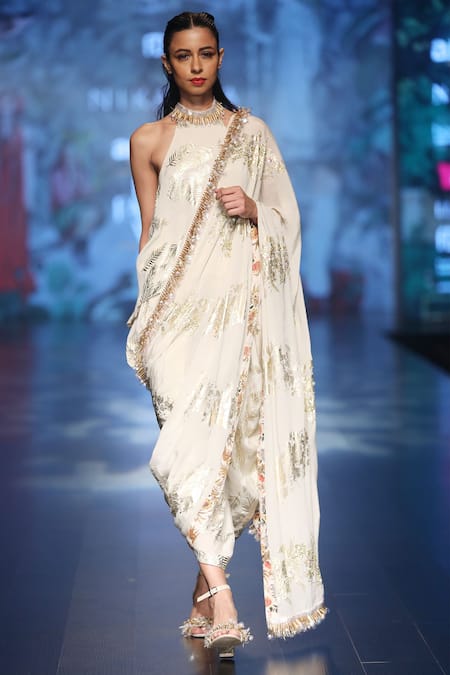 Nikasha Embellished Saree with Top 