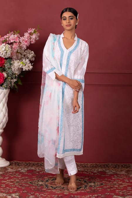 Ruh Clothing Floral Chikankari Kurta Set 