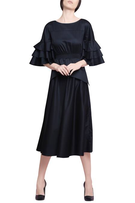 Manika Nanda Black Round Flared Midi Dress For Women