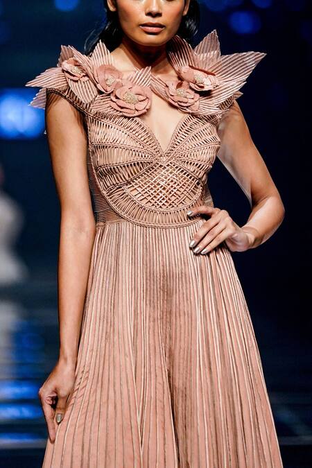 Geisha Designs_Peach Silk Embroidery Floral Sweetheart Neck Alida Pleated Jumpsuit  _Online_at_Aza_Fashions