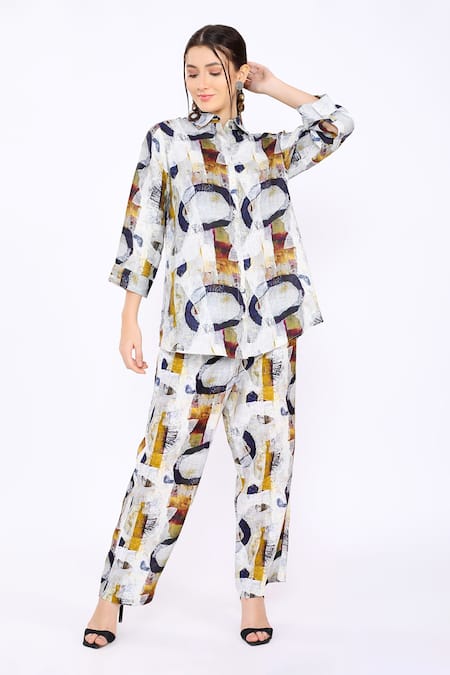 Linen Bloom White 100% Pure Linen Oval Shirt Collar Print 