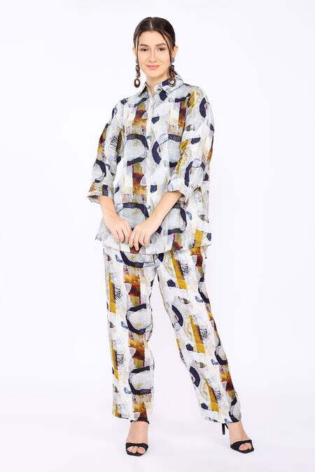 Linen Bloom_White 100% Pure Linen Oval Shirt Collar Print _Online_at_Aza_Fashions