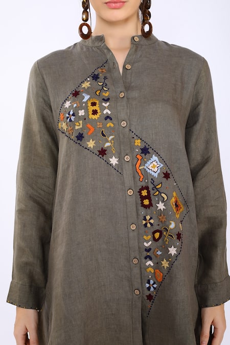 Buy Linen Bloom Green 100% Pure Linen Floral Mandarin Collar Asymmetric Tunic Online at Aza Fashions Buy_Linen Bloom_Green 100% Pure Linen Floral Mandarin Collar Asymmetric Tunic _Online_at_Aza_Fashions