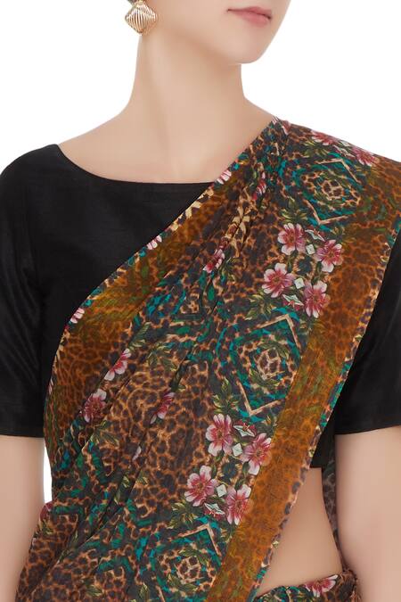 Shop_MR. Ajay Kumar_Multi Color Handloom Cotton Printed Saree  _Online_at_Aza_Fashions