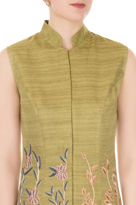 Aharin India Blue Mandarin Collar Embroidered Kurta Set at Aza Fashions Aharin India_Blue Mandarin Collar Embroidered Kurta Set _at_Aza_Fashions