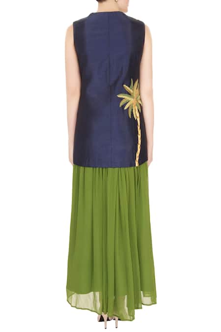 Aharin India Embroidered Silk Kurta & Lehenga Set 