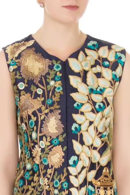 Aharin India_Blue Round Embroidered Silk Kurta And Lehenga Set _at_Aza_Fashions