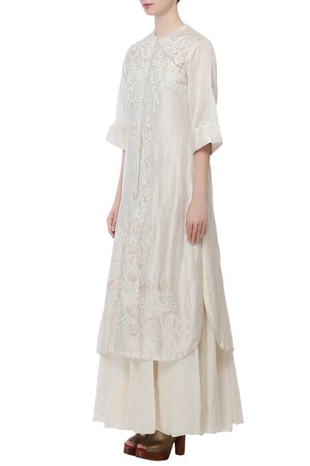 Samant Chauhan White , Silk Thread Work Round Embroidered Kurta Online at Aza Fashions Samant Chauhan_White , Silk Thread Work Round Embroidered Kurta_Online_at_Aza_Fashions