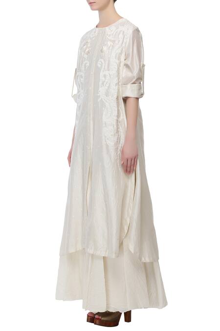 Samant Chauhan_Off White Cotton Silk Embroidered Thread Work Round Kurta_Online_at_Aza_Fashions