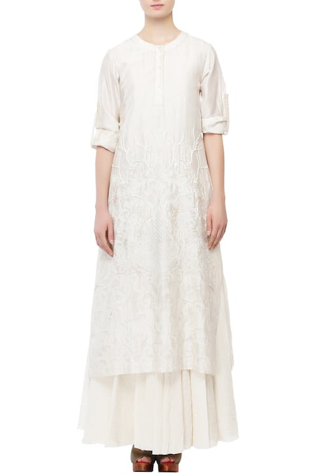 Samant Chauhan Cotton Silk Embroidered Kurta 