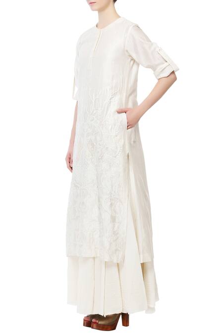 Samant Chauhan_Off White Cotton Silk Embroidered Thread Work Round Kurta_Online_at_Aza_Fashions