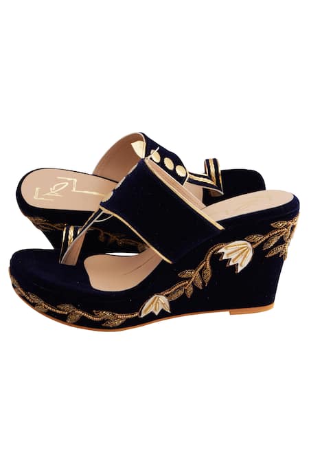 Shop Nidhi Bhandari Blue Embroidery Kolhapuri Wedges at Aza Fashions Shop_Nidhi Bhandari_Blue Embroidery Kolhapuri Wedges_at_Aza_Fashions