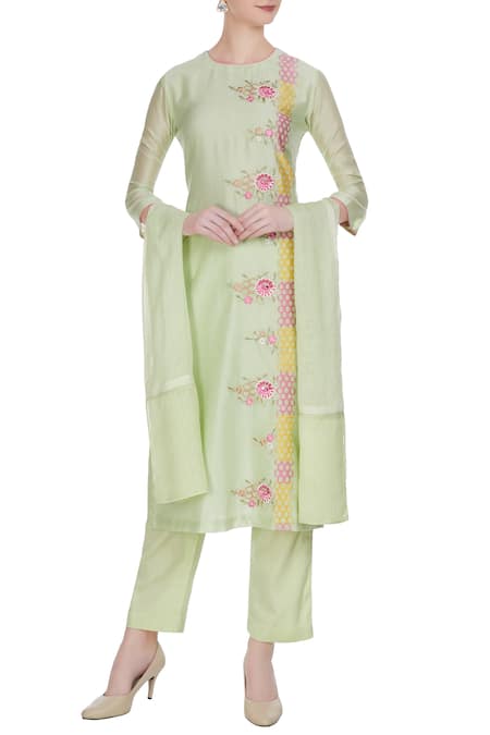 Rajat & Shraddha Light green resham embroidered chanderi kurta set 