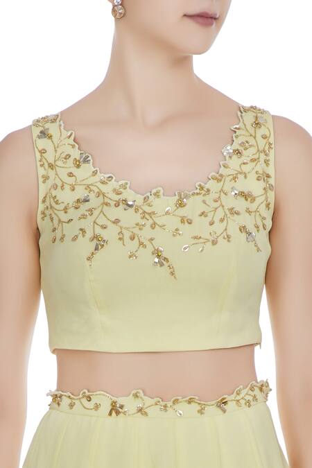 Pooja Peshoria_Yellow Georgette Embroidered Floral Round Sequin And Cutdana Hand Lehenga Set _at_Aza_Fashions